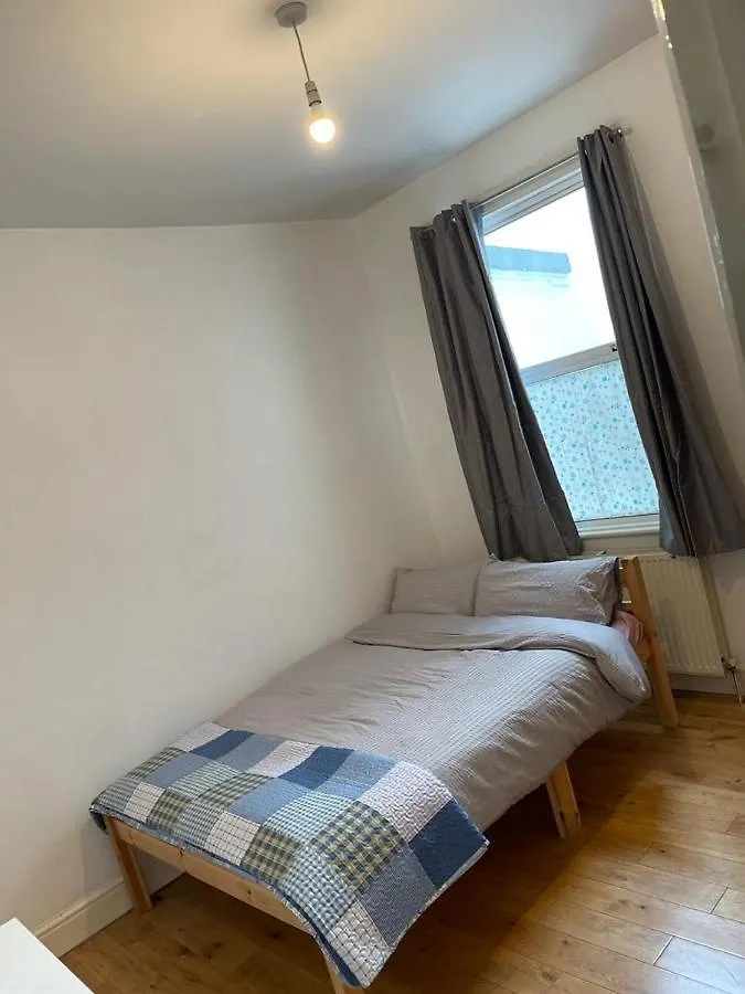 Rahal Hotel London Guest house